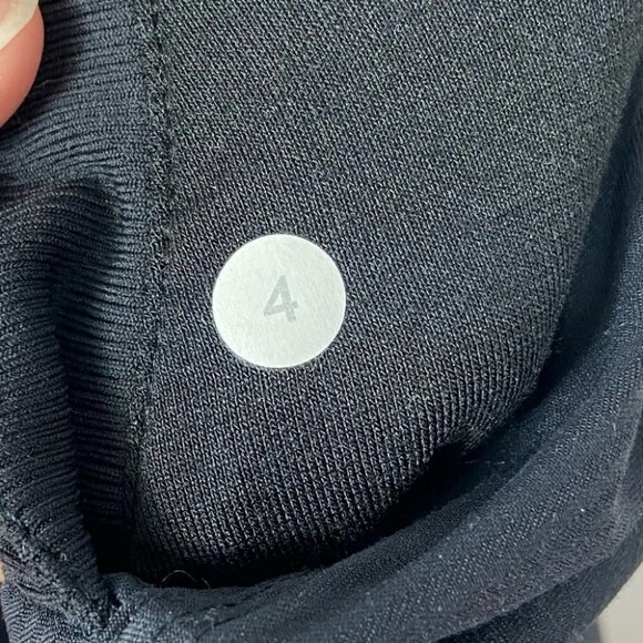 Lululemon Black Studio Crop Pants Joggers Unlined‎ Size 4 Yoga Run Dance Fitness - Picture 7 of 12